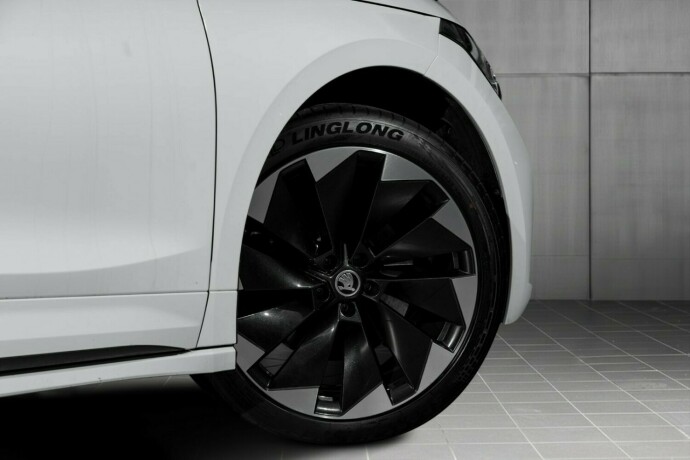 skoda-enyaq-elektrisitet-2021-big-11