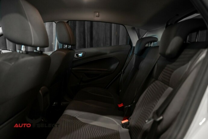 ford-fiesta-bensin-2015-big-17