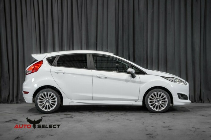 ford-fiesta-bensin-2015-big-11