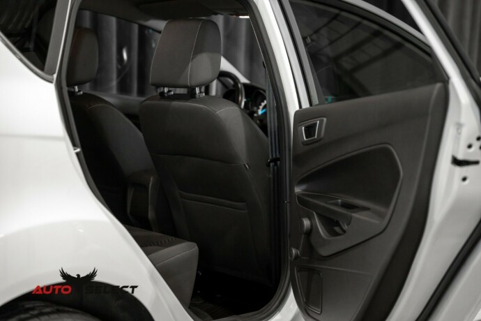 ford-fiesta-bensin-2015-big-12