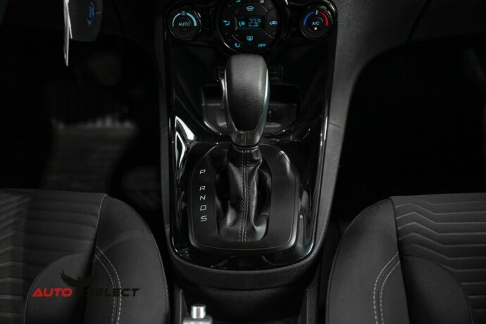 ford-fiesta-bensin-2015-big-30