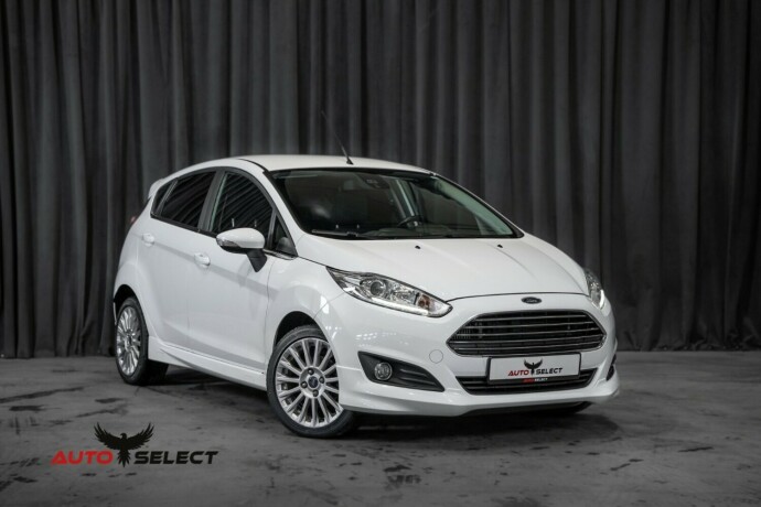 ford-fiesta-bensin-2015-big-0