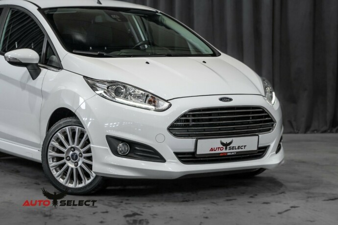 ford-fiesta-bensin-2015-big-1
