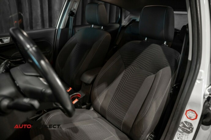 ford-fiesta-bensin-2015-big-22