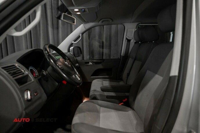 volkswagen-caravelle-diesel-2013-big-18