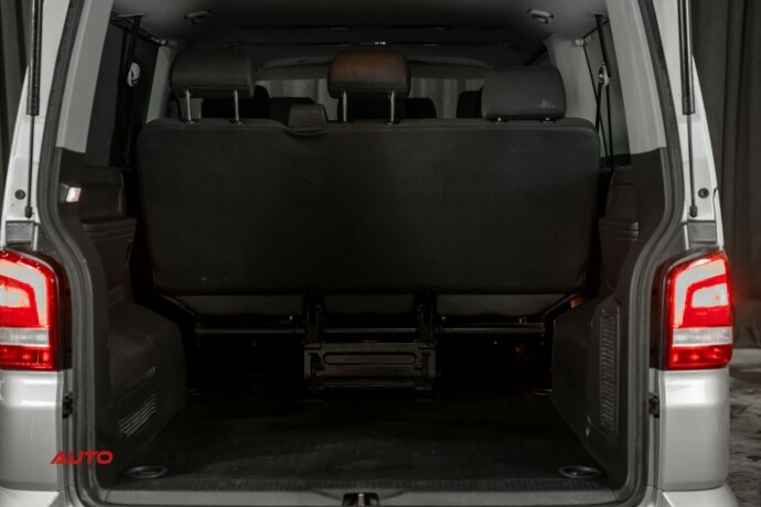 volkswagen-caravelle-diesel-2013-big-8
