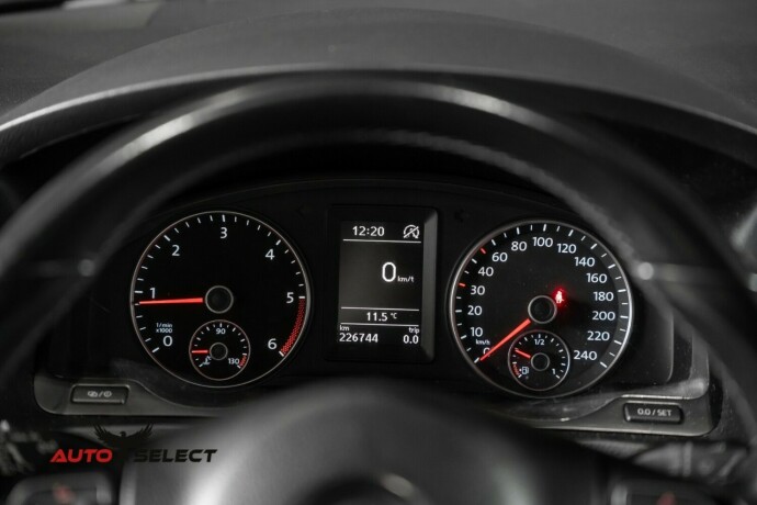 volkswagen-caravelle-diesel-2013-big-22