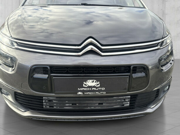 citroen-c4-picasso-bensin-2018-big-3