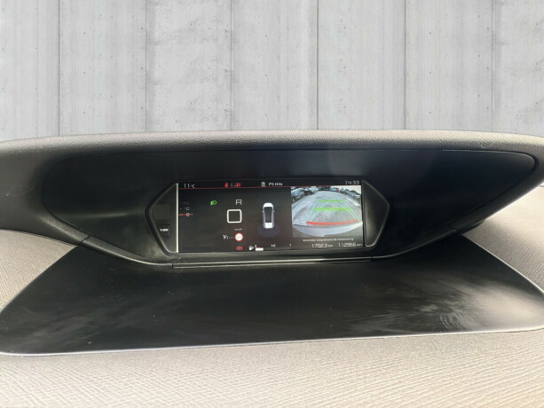 citroen-c4-picasso-bensin-2018-big-19
