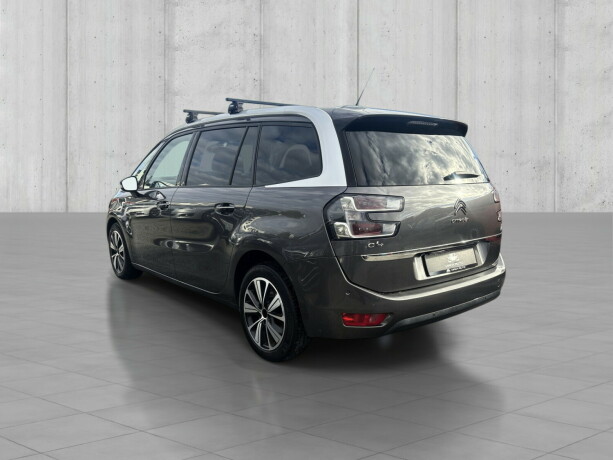 citroen-c4-picasso-bensin-2018-big-7
