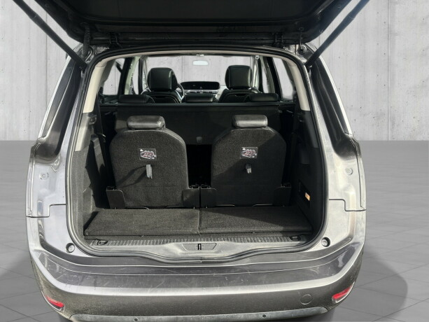 citroen-c4-picasso-bensin-2018-big-10