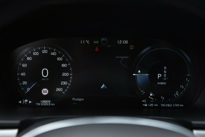 volvo-v90-diesel-2019-big-14
