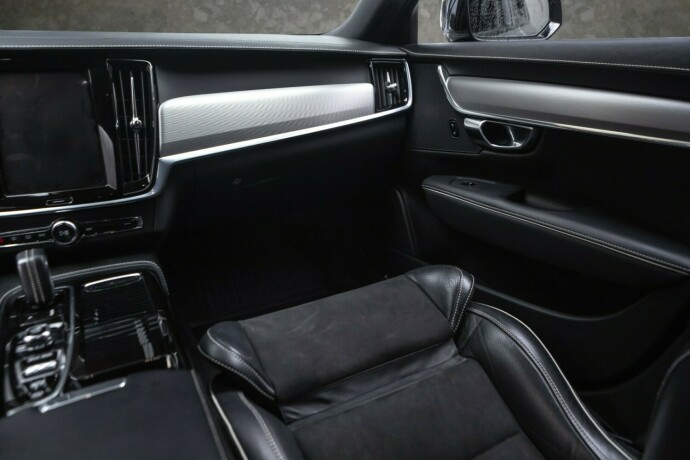 volvo-v90-diesel-2019-big-30