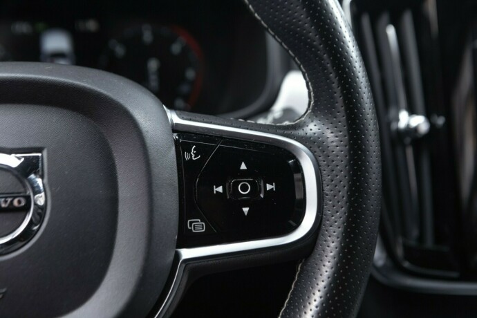 volvo-v90-elektrisitetbensin-2020-big-12