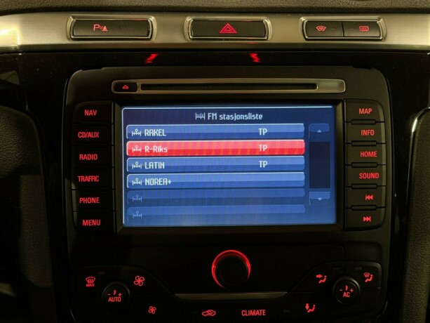 ford-s-max-diesel-2012-big-20
