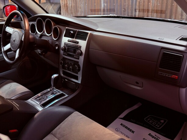 dodge-magnum-bensin-2006-big-26