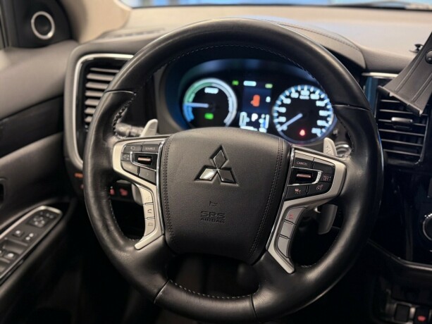 mitsubishi-outlander-elektrisitetbensin-2016-big-20