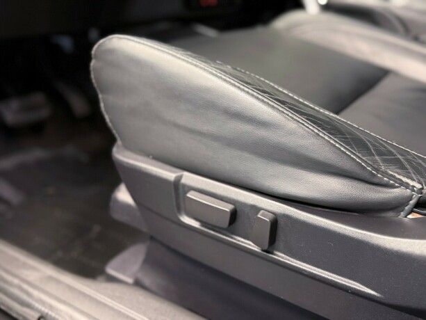 mitsubishi-outlander-elektrisitetbensin-2016-big-13