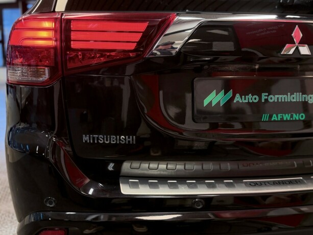 mitsubishi-outlander-elektrisitetbensin-2016-big-31