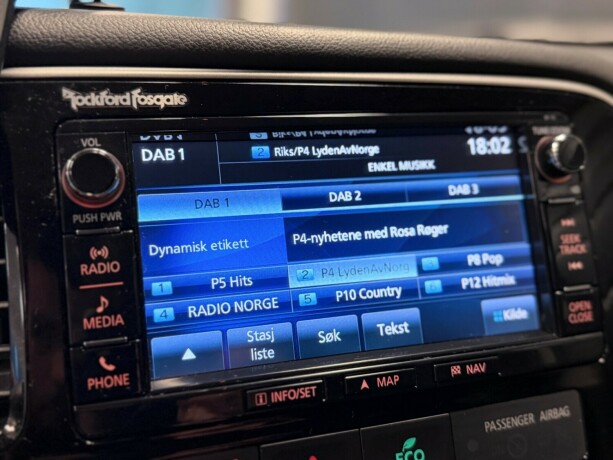 mitsubishi-outlander-elektrisitetbensin-2016-big-27
