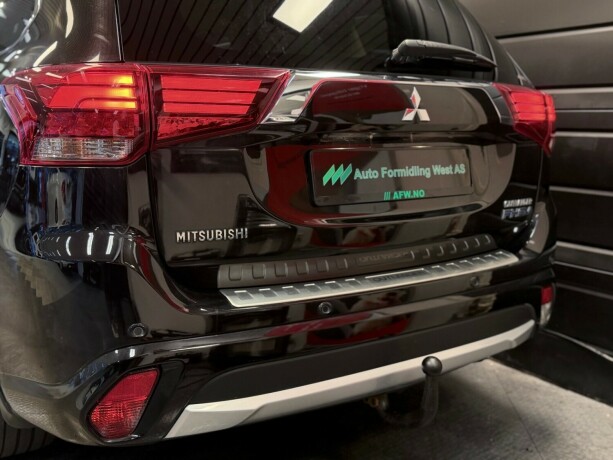 mitsubishi-outlander-elektrisitetbensin-2016-big-6