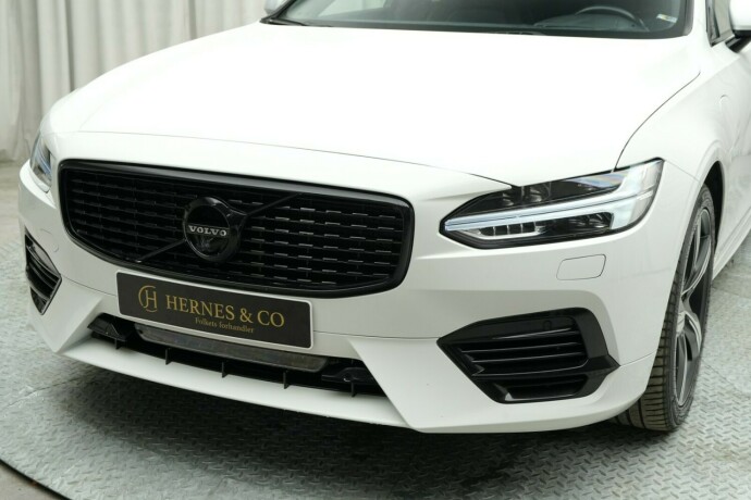 volvo-v90-elektrisitetbensin-2019-big-6