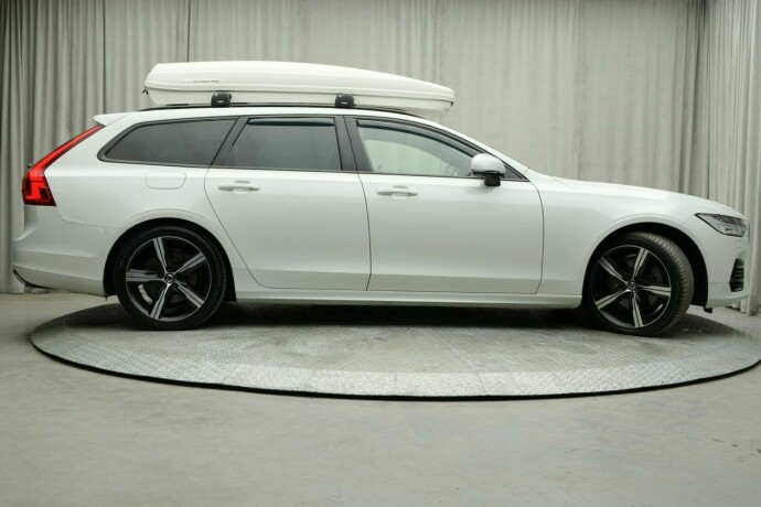 volvo-v90-elektrisitetbensin-2019-big-2