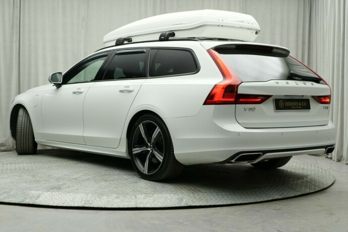 volvo-v90-elektrisitetbensin-2019-big-8