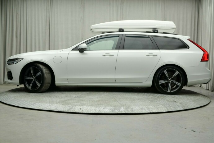volvo-v90-elektrisitetbensin-2019-big-3