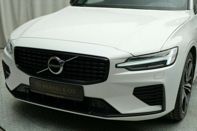 volvo-v60-elektrisitetbensin-2021-big-5