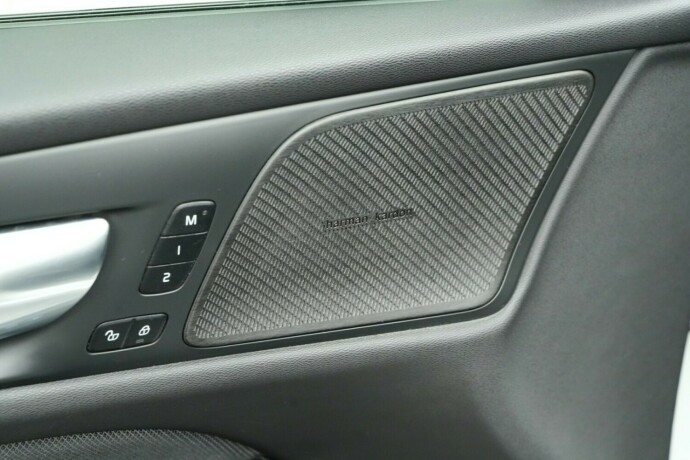 volvo-v60-elektrisitetbensin-2021-big-29