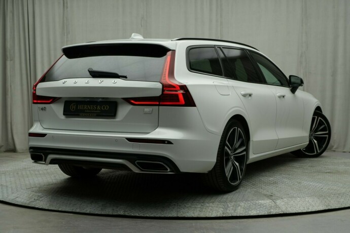 volvo-v60-elektrisitetbensin-2021-big-10