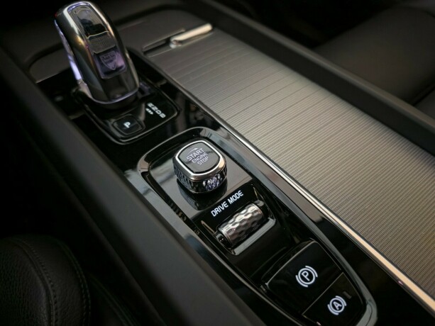 volvo-xc-60-plug-in-petrol-2018-big-30