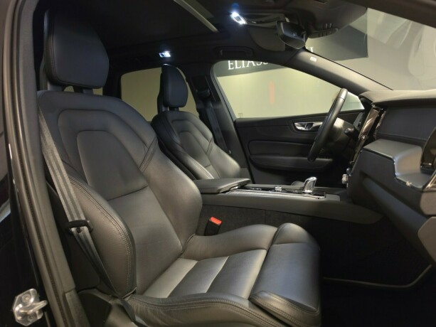 volvo-xc-60-plug-in-petrol-2018-big-10