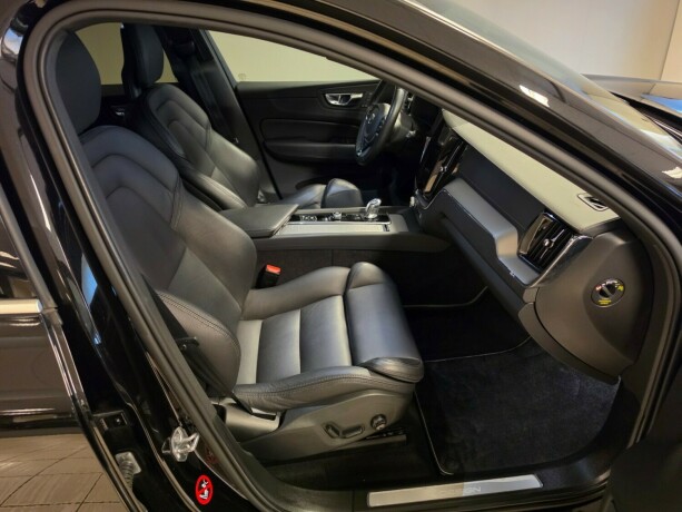 volvo-xc-60-plug-in-petrol-2018-big-13