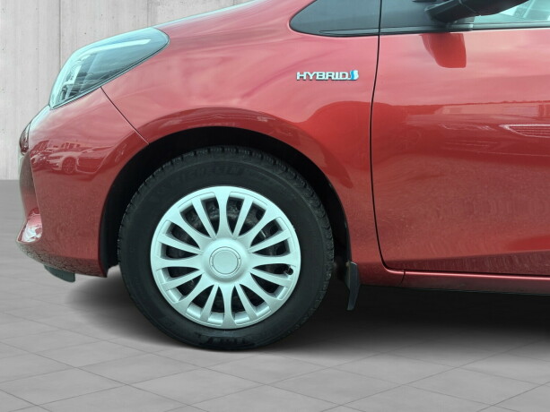 toyota-yaris-elektrisitetbensin-2015-big-8