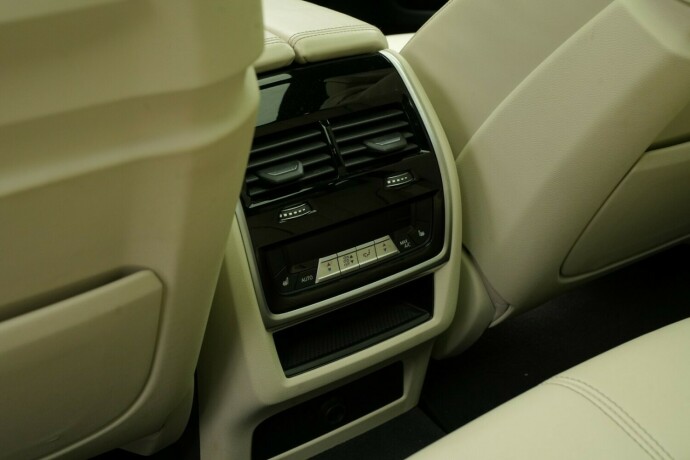 bmw-x5-elektrisitetbensin-2020-big-29