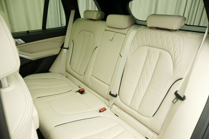bmw-x5-elektrisitetbensin-2020-big-30
