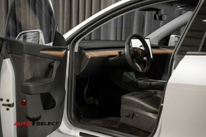 tesla-model-y-elektrisitet-2023-big-22