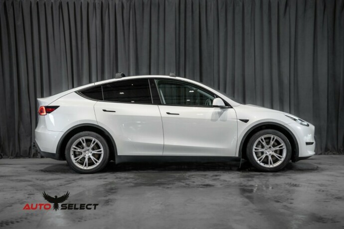 tesla-model-y-elektrisitet-2023-big-13