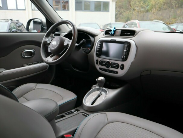 kia-soul-elektrisitet-2016-big-7