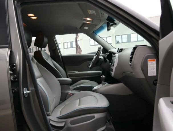 kia-soul-elektrisitet-2016-big-6
