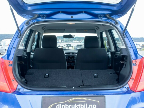 suzuki-swift-bensin-2014-big-15
