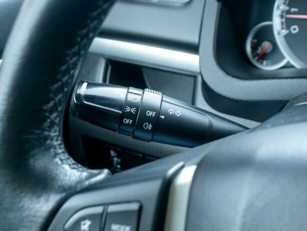 suzuki-swift-bensin-2014-big-24