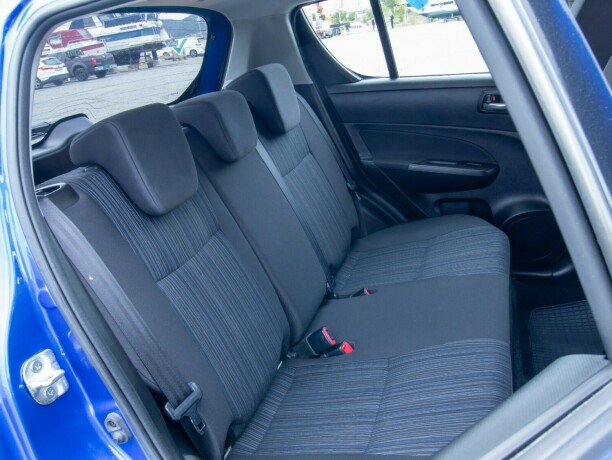 suzuki-swift-bensin-2014-big-43