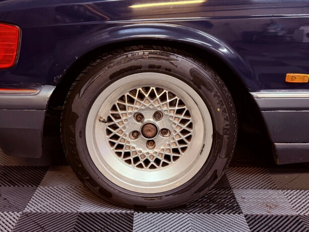 mercedes-benz-500-sec-bensin-1986-big-15