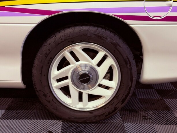 chevrolet-camaro-bensin-1993-big-14