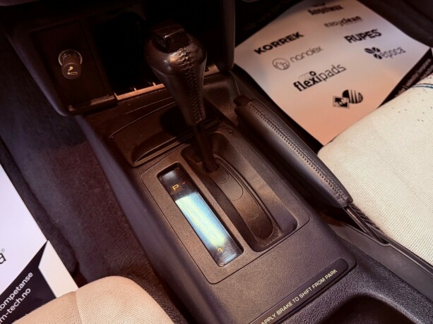 chevrolet-camaro-bensin-1993-big-27