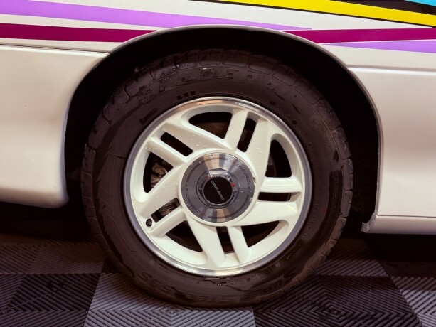 chevrolet-camaro-bensin-1993-big-4