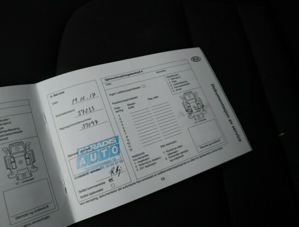 kia-rio-bensin-2013-big-14